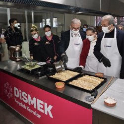Vali Karaloğlu:Dismek’i Bir Halk Üniversitesi Olarak Görüyoruz