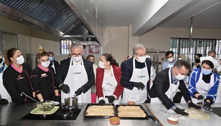 Vali Karaloğlu:Dismek’i Bir Halk Üniversitesi Olarak Görüyoruz